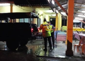 MOHD. Arif Kemat ketika ditemui Utusan Malaysia di pekarangan Hospital Rembau, Rembau hari ini.-UTUSAN/NOR AINNA HAMZAH.