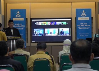 MAJLIS Pelancaran Bizzakat yang disempurnakan Menteri Besar, Datuk Seri Wan Rosdy Wan Ismail secara sidang video  di Pejabat Pusat Kutipan Zakat Pahang, di sini hari ini. - UTUSAN/ DIANA SURYA ABD WAHAB