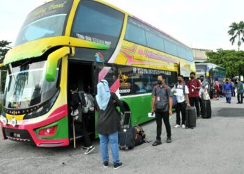 PELAJAR PUO Ipoh meninggalkan kampus untuk pulang beraya sejak Jumaat lalu.