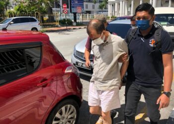 LELAKI yang cuba melarikan diri daripada pemeriksaan polis dan merempuh seorang pejalan kaki hingga maut dalam kejadian di Batu Uban, Pulau Pinang direman selama enam hari.