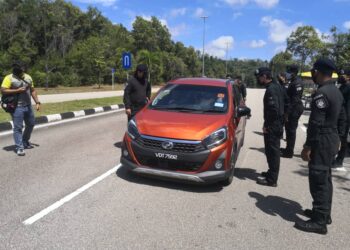 OPS Aman Black Demo melibatkan beberapa Sekatan Jalan Raya termasuk di Persiaran Kumpulan Wang Simpanan Pekerja (KWSP) Indera Mahkota di Kuantan, Pahang. - IHSAN IPD KUANTAN