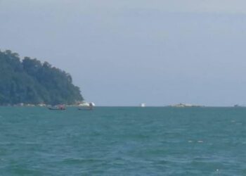 KAWASAN perairan Tanjung Hantu dekat Lumut di mana seorang nelayan warga emas dilaporkan hilang hari ini.