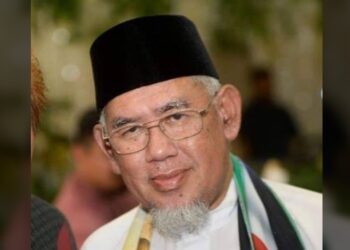 MOHD. AZMI ABDUL HAMID