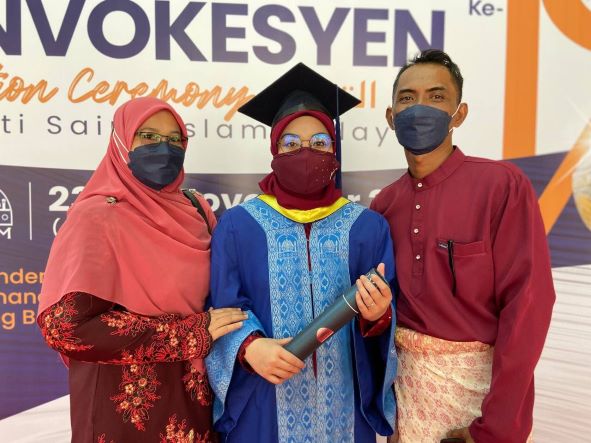 Hidap SLE tidak halang bergelar graduan - Utusan Digital