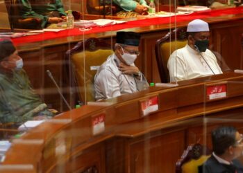 PERSIDANGAN DUN Kelantan terpaksa ditangguhkan selepas dua wakil rakyat positif Covid-19 hari ini. - UTUSAN/ZULHANIFA SIDEK