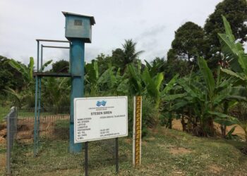 STESEN Siren Sungai Lawin di Kampung Talang Masjid yang mengeluarkan amaran paras air berbahaya semalam namun paras air sungai itu didapati telah surut hari ini. - UTUSAN/MOHAMAD HAFIZI MOHD SAID