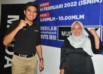 SYED Saddiq Syed Abdul Rahman bersama calon Muda, Amira Aisya Abd. Aziz yang akan bertanding di kerusi DUN Puteri Wangsa.