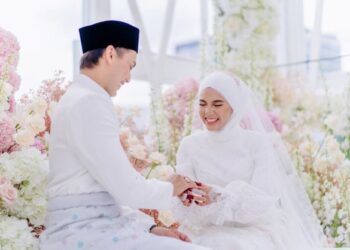 ADAM Lee dan Sweet Qismina selamat disatukan sebagai suami isteri pukul 10.40 pagi tadi.