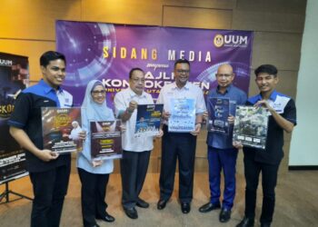 HAIM Hilman Abdullah (tiga dari kanan) bersama warga UUM dan wakil pelajar memegang  poster Program Peskon yang akan diadakan sempena Majlis Konvokesyen UUM ke-34.