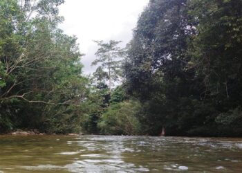 LOKASI mangsa dikatakan lemas di Sungai Kombat, Felda Perasu, Gua Musang, Kelantan-UTUSAN