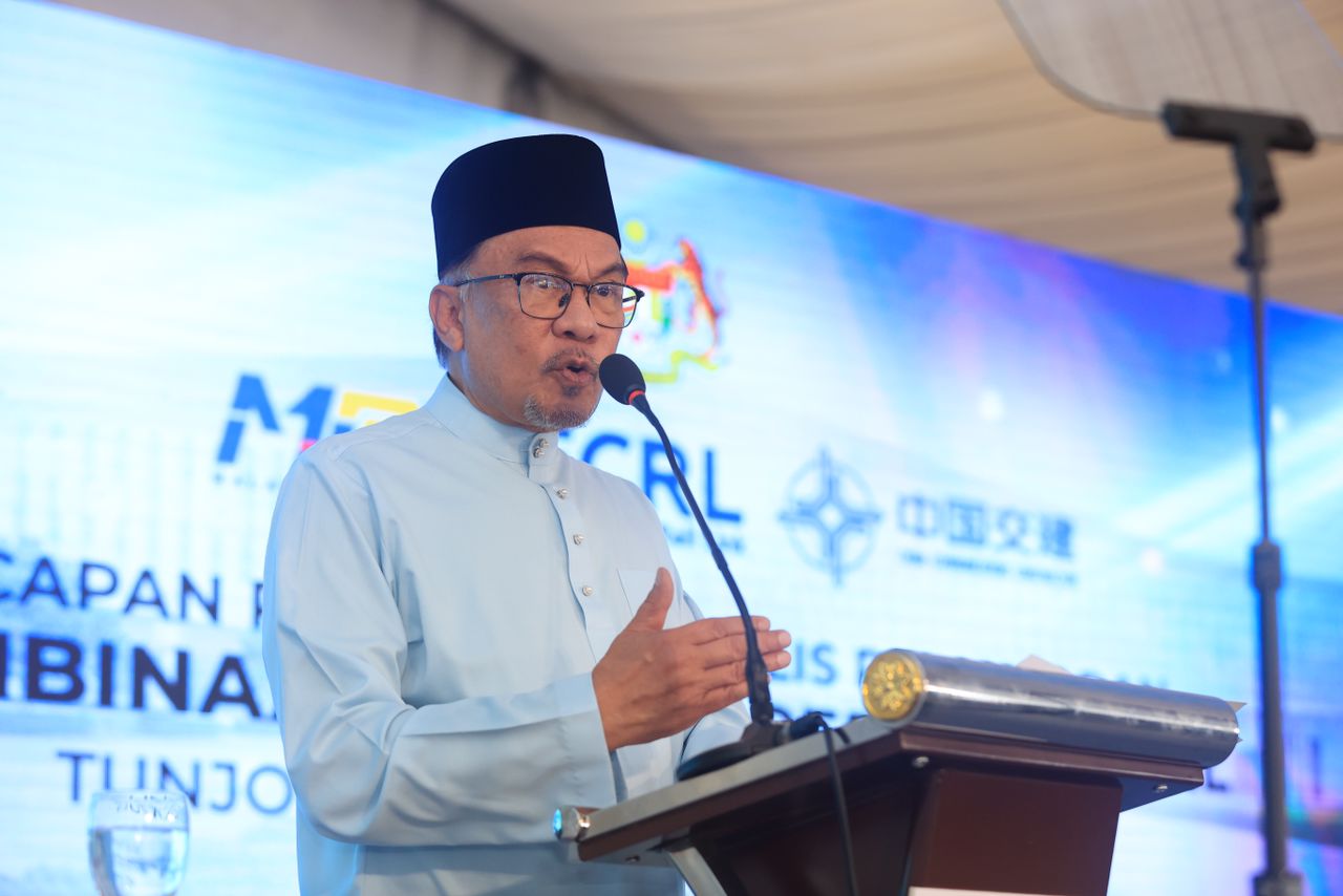 Anwar umum khabar gembira untuk Kelantan malam ini