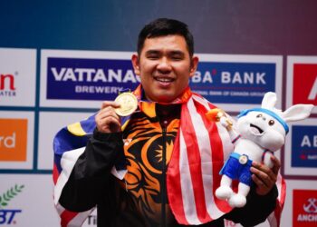 Atlet snuker negara, Thor Chuan Leong berjaya meraih pingat emas acara snuker individu Sukan SEA Kemboja 2023 dalam aksi yang berlangsung di Pusat Snuker Son Sek Aeon, Phnom Penh hari ini. (FOTO: AMIR KHALID/UTUSAN)