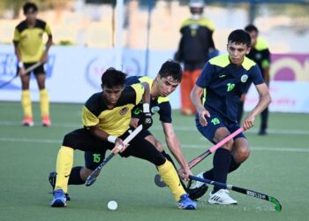 Skuad hoki remaja negara berjaya menewaskan Uzbekistan 8-1 untuk aksi pertama peringkat Kumpula B Piala Remaja Asia 2023 yang berlangsung di Kompleks Belia Kebudayaan dan Hiburan Sultan Qaboos, Oman sebentar tadi. (FOTO: Ihsan Persekutuan Hoki Asia (AHF) )