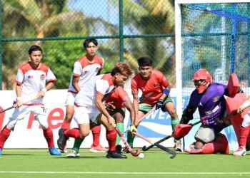 Skuad hoki remaja negara membelasah Bangladesh 5-1 dalam aksi kedua peringkat Kumpulan B di Kejohanan Piala Remaja Asia di Salalah, Oman hari ini. (Foto: Persekutuan Hoki Asia)