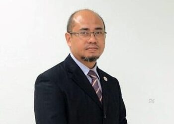 AZLAN AMRAN