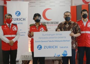 MAJLILS penyerahan sumbangan Zurich Malaysia kepada PBSMM, baru-baru ini.