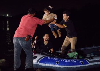 JUMLAH pendatang kanak-kanak meningkat daripada 380 sehingga hampir 3,500 orang sejak awal tahun ini. - AFP