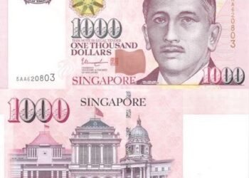 SINGAPURA bakal menghentikan pengeluaran wang kertas denominasi S$1,000 bermula Januari tahun depan. - AGENSI
