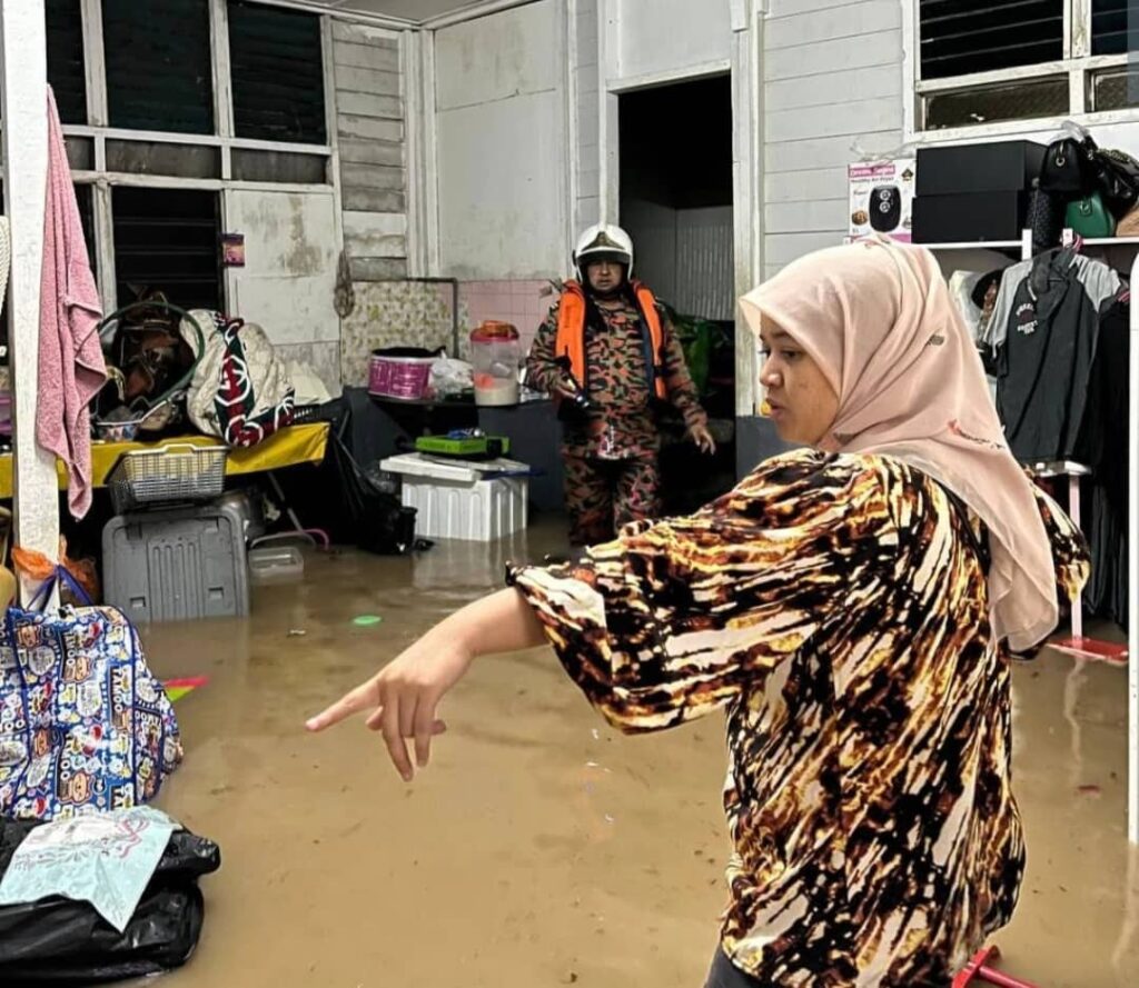 Banjir Kilat Di JB, 40 Rumah Dinaiki Air