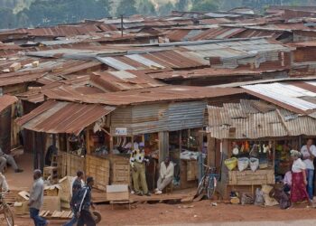 Negara-negara di benua Afrika kerap tersenarai dalam kalangan kelompok miskin dan berdepan masalah hutang dan krisis makanan. – GAMBAR HIASAN/AGENSI