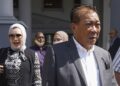 BUNG Moktar Radin dan Zizie Izette Abdul Samad diperintah bela diri bagi tiga pertuduhan rasuah berjumlah RM2.8 juta.