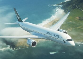 KUARANTIN yang ketat menyebabkan ramai juruterbang dan kru penerbangan enggan untuk terbang lebih lama, sekali gus menjejaskan operasi Cathay Pacific yang dalam proses pemulihan. – AGENSI