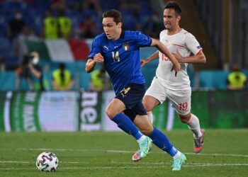 Federico Chiesa berharap dapat diturunkan dalam saingan menentang Wales ketika pasukan itu memburu kemenangan ke-10 tanpa bolos.