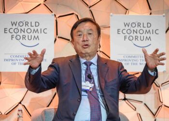 REN Zhengfei mahu memastikan syarikat Huawei yang diterajuinya memiliki sebanyak mungkin hak paten teknologi 6G. – AFP