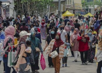 Malaysia rekod peningkatan kes positif Covid-19 dengan 4,896 kes berbanding kelmarin, 3,083 kes.