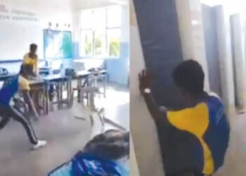 TANGKAP layar video yang memaparkan pelajar merosakkan harta benda sekolah yang tular dalam media sosial yang didakwa berlaku di sebuah sekolah menengah di Pulau Pinang, baru-baru ini.