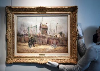 LUKISAN karya Vincent Van Gogh dijual pada harga 13 juta euro (RM63.5 juta). - AFP