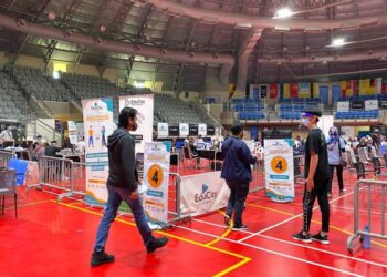 Kompleks Sukan EduCity Iskandar Malaysia mula dibuka sebagai Pusat Pemberian Vaksinasi.