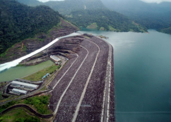 Air  tadahan di Empangan Tasik Kenyir. - GAMBAR HIASAN