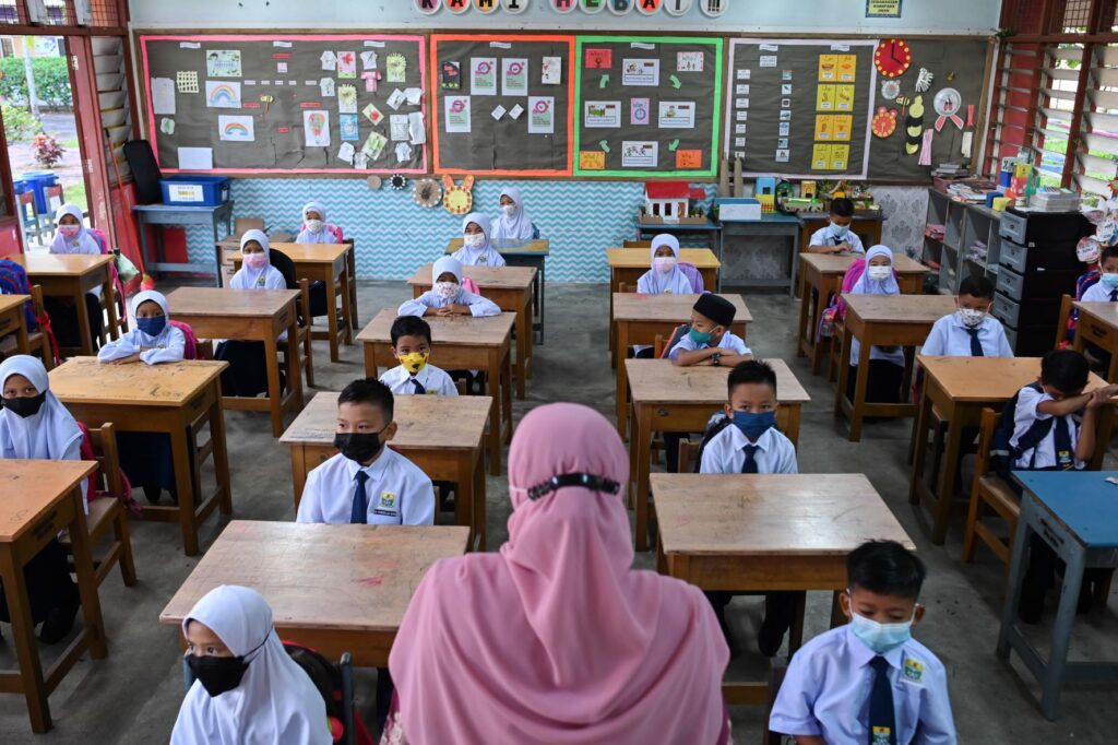 Penting Pendidikan Seks Di Sekolah Utusan Malaysia 0703