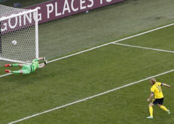 Emil Forsberg meledak jaringan penalti bagi memastikan Sweden menang 1-0 ke atas Slovakia sekali gus berada di kedudukan teratas Kumpulan E.