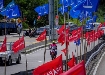 Barisan Nasional dan PH memilih untuk menggunakan bendera parti masing-masing pada PRN di enam negeri yang dijangka Julai atau Ogos.