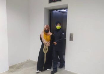 DAYANG Nur Juliena Johari didakwa di Mahkamah Sesyen Kota Bharu, Kelantan  hari ini atas pertuduhan menggugurkan janin berusia lima bulan bersama bekas kekasihnya, dua tahun lalu.