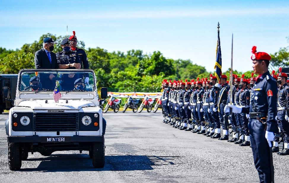 PDRM Ambil Alih Kawalan Di Sempadan - Utusan Malaysia