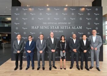 MERCEDES-BENZ melancarkan Autohaus baharu di Setia Alam.