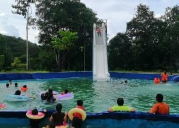 Pengunjung boleh beriadah bersama keluarga dengan menikmati kemudahan lengkap di Binalaan Garden.