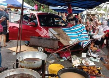 KEADAAN pasar pagi yang dirempuh warga emas di Pekan Sehari Simpang Pelangai, Bentong.