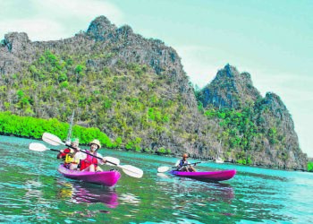 PULAU Langkawi akan dibuka kepada pelancong bermula 16 September ini sempena cuti Hari Malaysia.