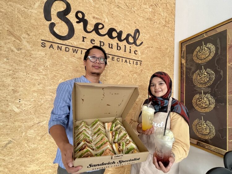 Satu-satunya kafe sandwich di Alor Setar, variasi 18 menu sandwich ...