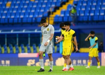 PEMAIN Bawah 23 tahun negara hampa selepas gagal mencatat kemenangan ke atas Laos dalam aksi pertama Kumpulan B di Stadium Prince, Kemboja, sebentar tadi.-KREDIT/SPORTFLEX