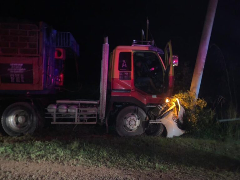 Tiga Maut Kereta Bertembung Treler Dalam Kemalangan Di Jalan Muadzam ...