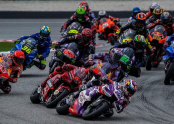 SAINGAN MotoGP Malaysia tetap berlangsung dengan meriah di Litar Antarabangsa Sepang meskipun jualan tiket sebelum ini agak perlahan.- UTUSAN/ SHIDDIEQIIN ZON