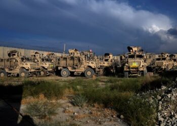 KIRA-KIRA 900 kenderaan jenis Mine-Resistant Ambush Protected (MRAP) ditinggalkan tentera AS di Afghanistan.-AFP