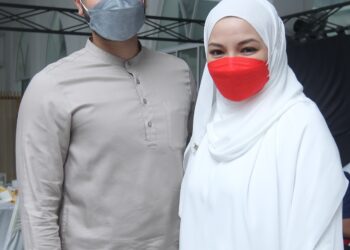 Noor Neelofa Mohd Noor bersama PU Haris. - UTUSAN/FAIZ ALIF AHMAD ZUBIR