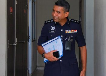 NIK Ezanee Mohd. Faizal hadir ke Kompleks Mahkamah Seremban, Negeri Sembilan bagi memberikan keterangan prosiding inkues kematian Nora Anne
Quoirin.-  UTUSAN/MUHAMMAD IZZAT TERMIZIE