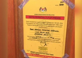 NOTIS ditampal Kementerian Kesihatan di Bilik Gerakan PN DUN Telok Mas. 